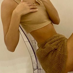 Meet your Posher, Alexi